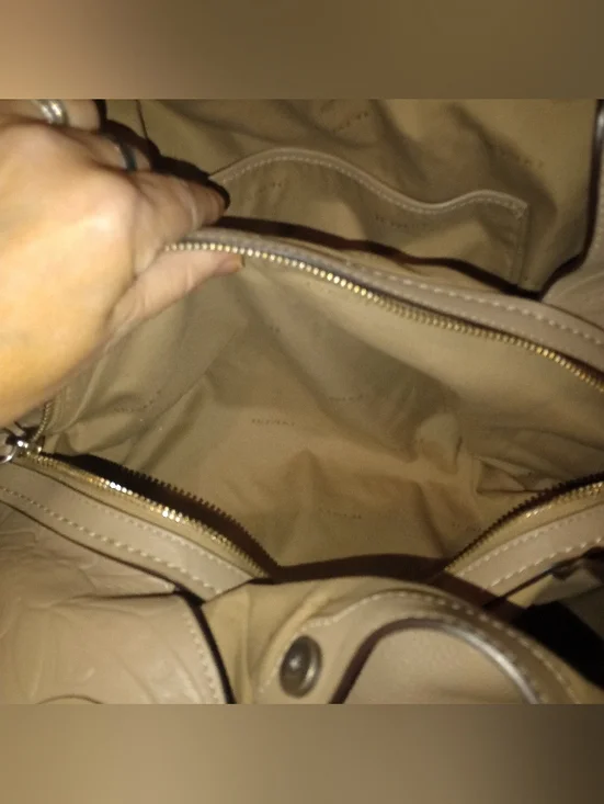 EUC Coach Edie Shoulder bag 31 With Tea Rose Tooling - Picture 8 of 12